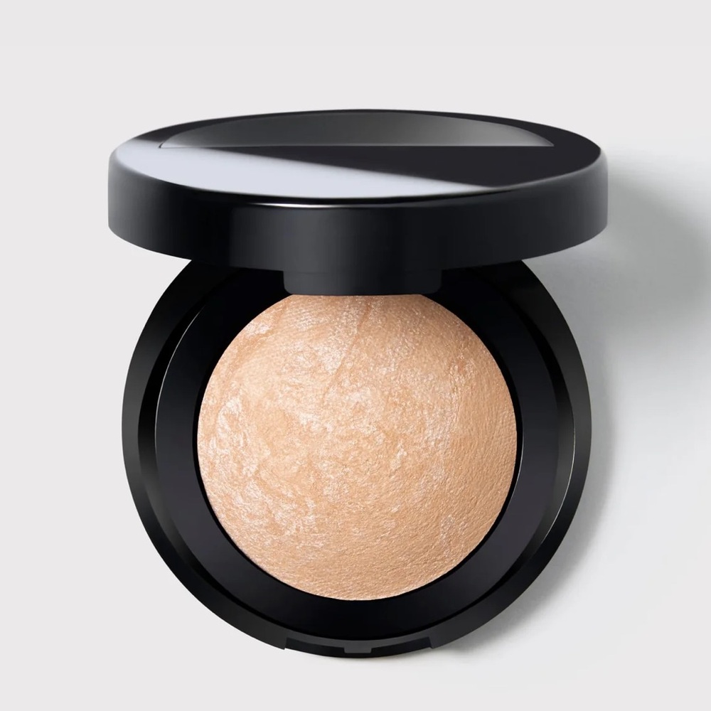 Laura Geller Baked Marbleized Highlighter In Prosecco NIB Retails:$30